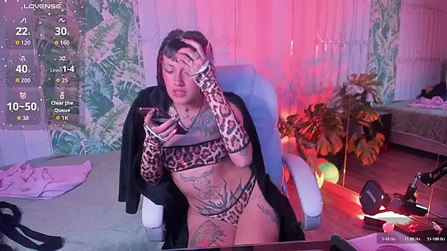 _sharlotte777's Live XXX Chat