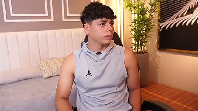 Chat +18 de Ethan_occonor ao vivo