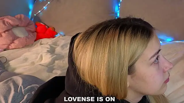 AngelicRice Adlı Modelin Web Kamerası Şovu