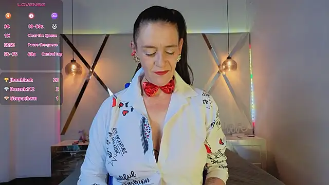 Chat +18 de LeanaMaturex ao vivo