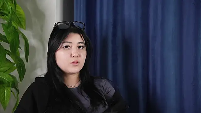 Chat +18 de ElnaSharits ao vivo