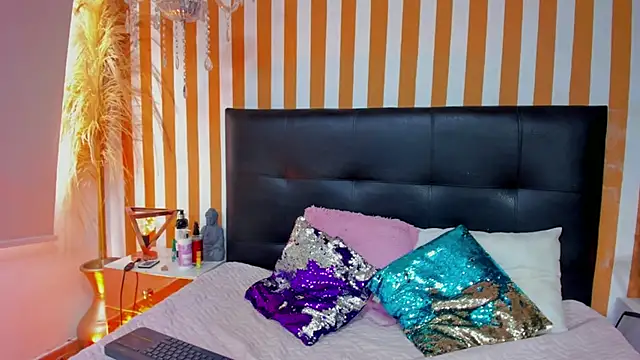 LunaToledo's Live XXX Chat