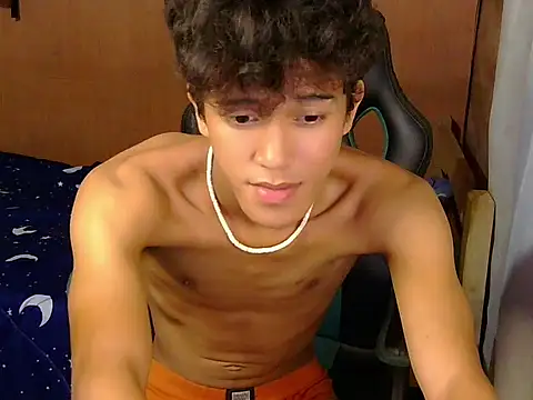 Chat XXX Live hugekenbigcock