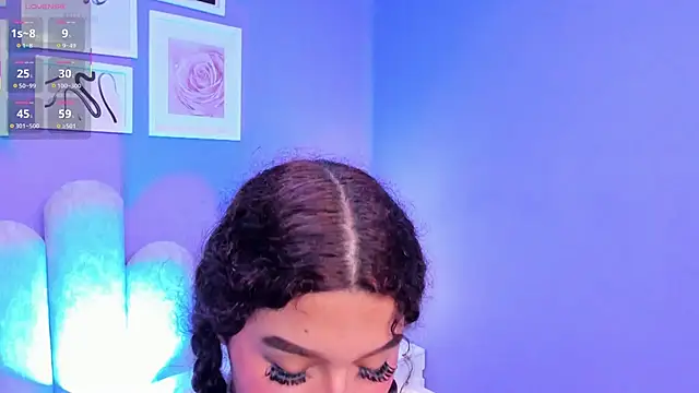 Онлайн чат XXX mia_cataleiya