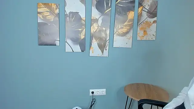 LilianSwall 现场XXX聊天