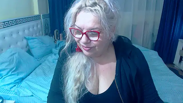 SonyaHotMilf 现场XXX聊天