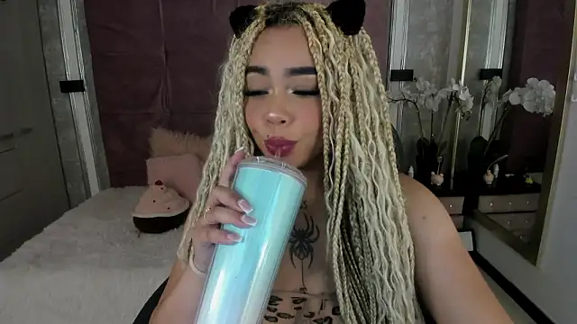 conny__curly live XXX chat