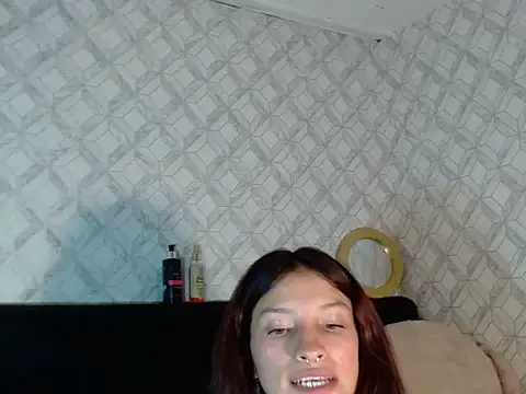 Emma-Wilson: онлайн-секс-чат