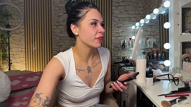 NattyFierros live XXX chat