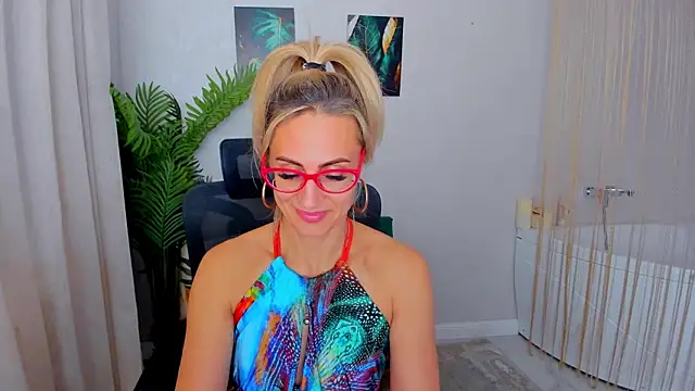 MuseOfStage: απευθείας συνομιλία ΧΧΧ