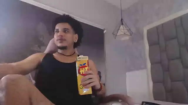 Xfire_boy69: онлайн-секс-чат