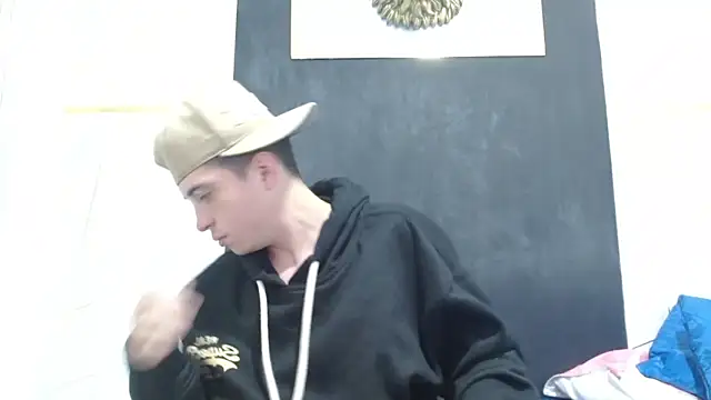 dia_fax18: онлайн-секс-чат