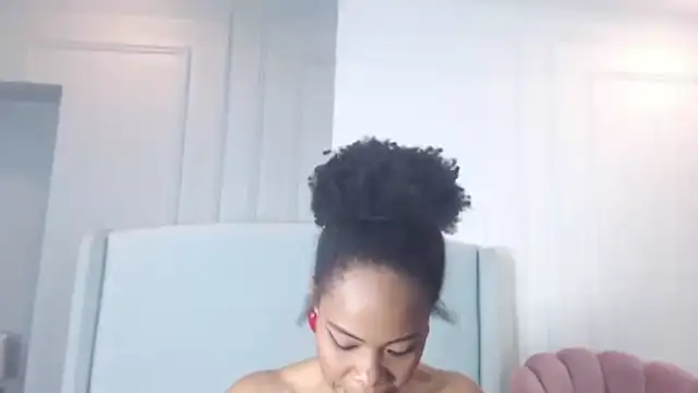 ChantalGarner Live XXX Chat