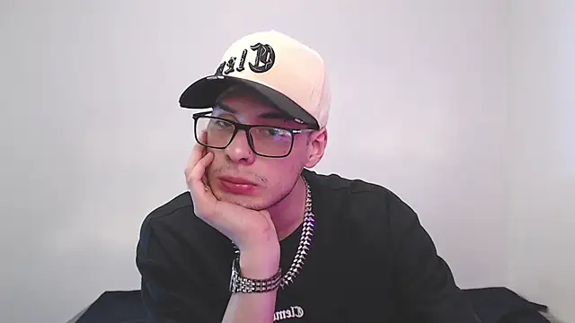 Vlad__night Webcam Show