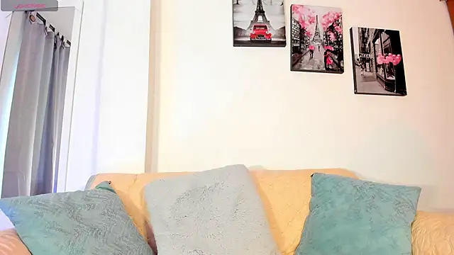 PauleteW10 Chat XXX live