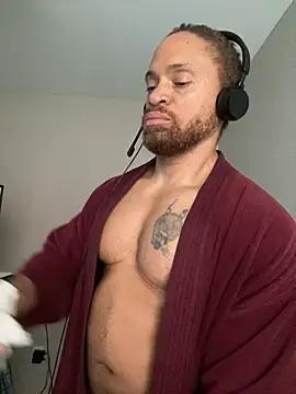 Fathero1time Adlı Modelin Canlı XXX Sohbeti