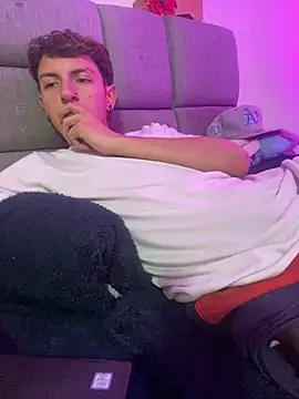 NaytonFreeman Chat XXX live