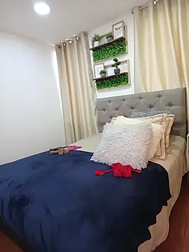 دردشة sasi_luna الجنسية المباشرة