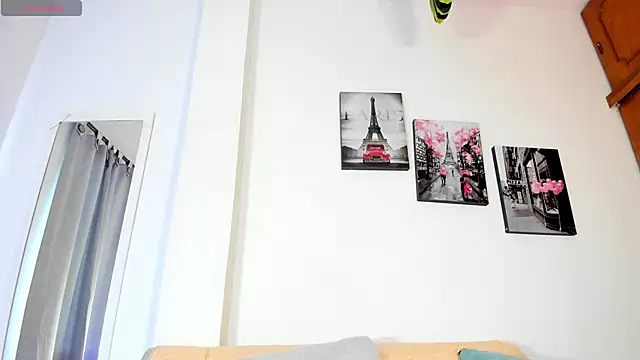 PauleteW10 Live XXX-chat