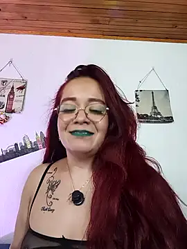 keila_j élő XXX-chatje