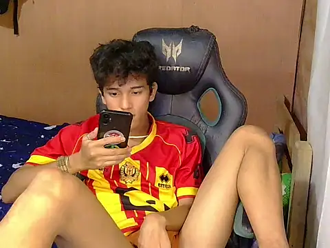 دردشة hugekenbigcock الجنسية المباشرة