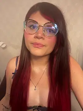 dayis_butera Adlı Modelin Canlı XXX Sohbeti