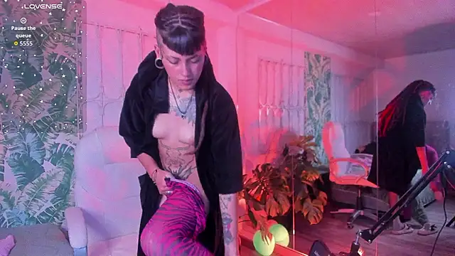 _sharlotte777 Live XXX Chat