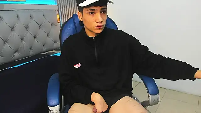 SamBlack_: απευθείας συνομιλία ΧΧΧ