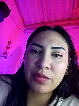 Emy_cutee élő XXX-chatje