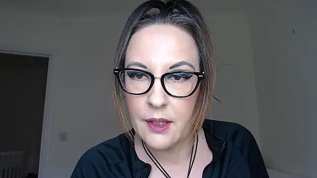 Humiliatrixxxx – Naživo XXX chat