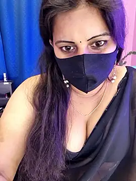 noty_girl2 – Kamerová šou