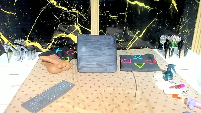 Онлайн чат XXX NahomyOwen