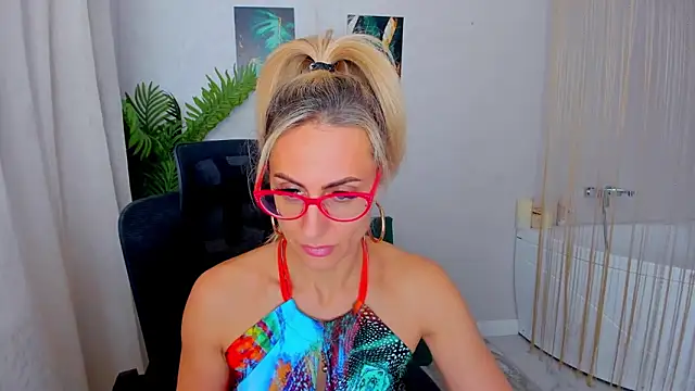 XXX chat uživo modela MuseOfStage