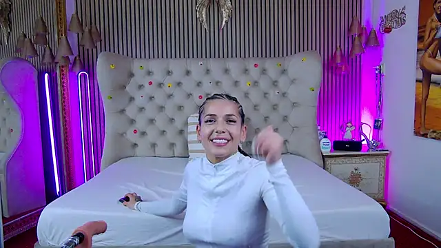 PlayfulShow's Live XXX Chat