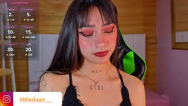 Abril_Velvet_a_ Chat XXX in diretta