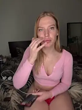 Chloemillerrxx webcam show