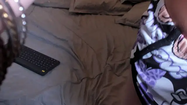 nickyvg Chat XXX in diretta