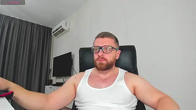 Findom_guy 即時 XXX 聊天