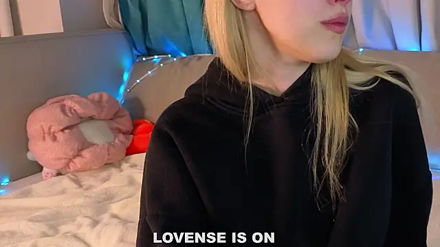 AngelicRice 即時 XXX 聊天