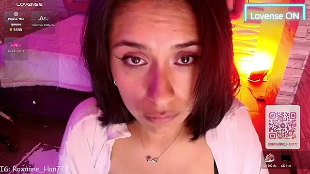 Roxanne_Han live XXX chat