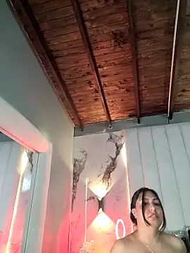 ZaraKnox live XXX chat