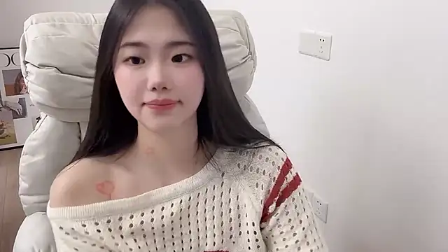 suki-1 live XXX chat