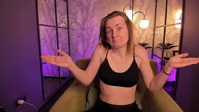 Онлайн чат XXX MeggySun