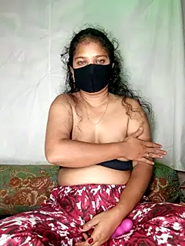 SexyRayla Chat XXX in diretta