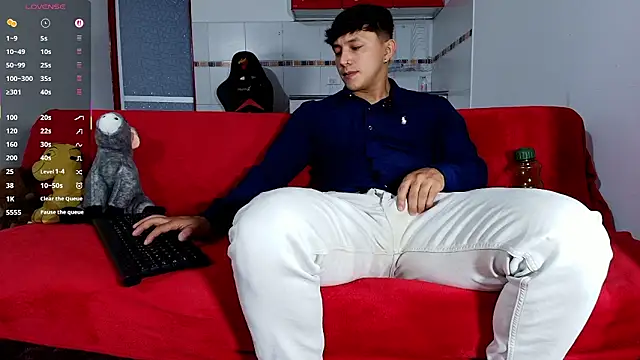 jacques_cardiet élő XXX-chatje