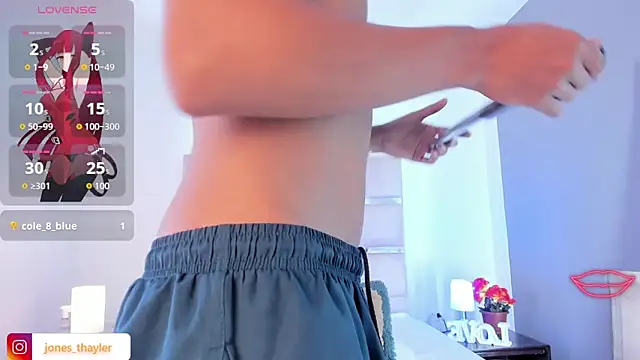 Thayler_jones 即時 XXX 聊天