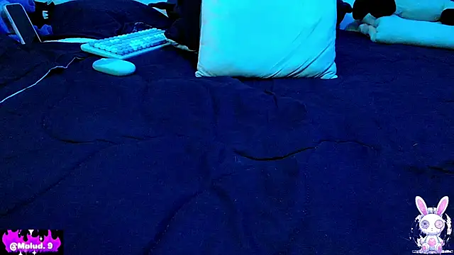 Malud09n Live XXX chat