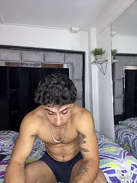 XXX chat uživo modela MR_MUSCLE