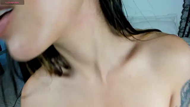 NicolWhite 即時 XXX 聊天