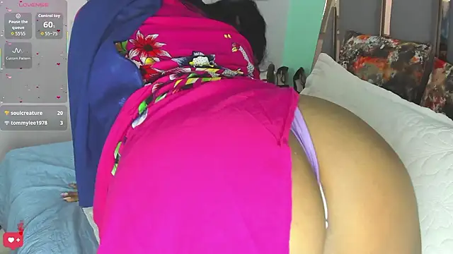 Iniya_Parul 现场XXX聊天